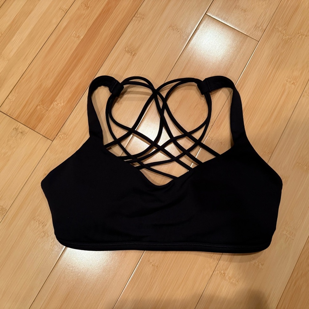 Lululemon Free To Be Sports Bra